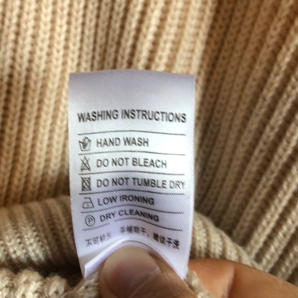 Beautiful wrap sweater - Picture 7 of 7